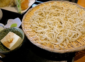 Zaru-Soba: Japans erfrischende Sommerspeise |...