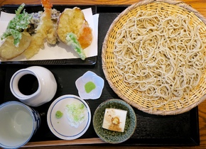 Zaru-Soba: Japans erfrischende Sommerspeise |...
