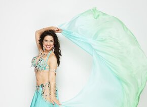 Aziza Belly Dance Superstar in Zürich