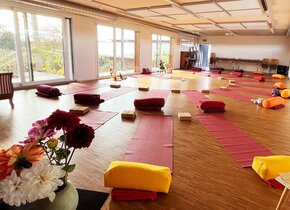 FRAUENSONNTAG am MUTTERTAG mit Yoga - Meditation - Natur