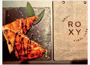 Roxy Vinyl Cafe - Foccacia & Pizza-Panini