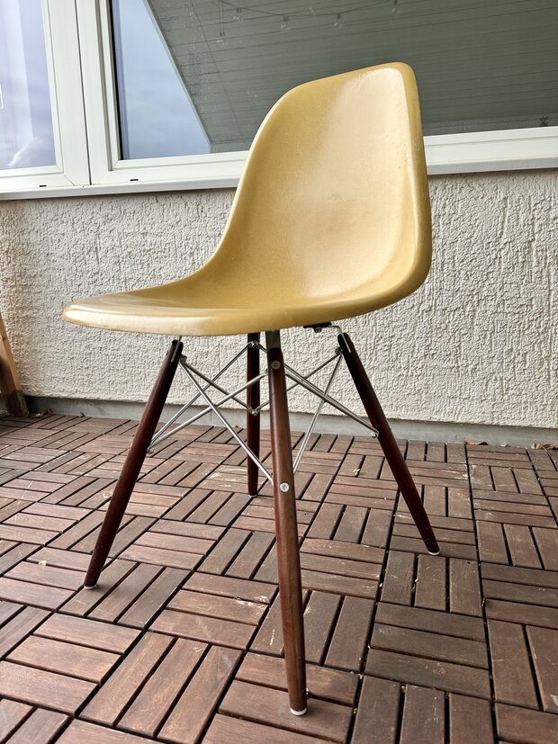Original Vintage Vitra Stuhl ocker zu verkaufen - Preis...