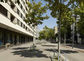 Mitten im Glattpark: 153 m2 bezugsbereite Büro- oder Gewerbefläche