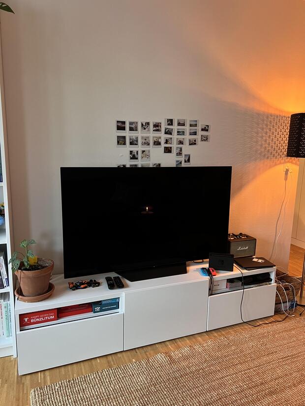 Ikea TV-Möbel
(GRATIS für Selbstabholer)