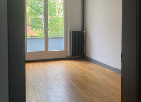 Schöner, heller Atelier-Raum in Zürich für 300.–...