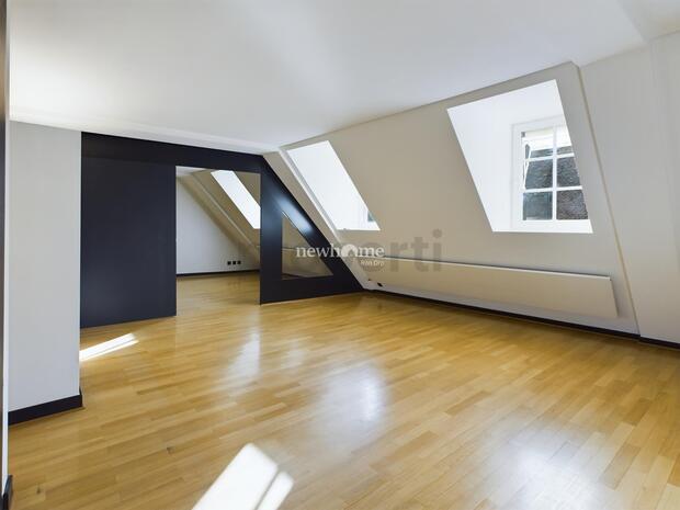 Einzigartige und moderne 3-Zimmer-Attikawohnung in Basel
