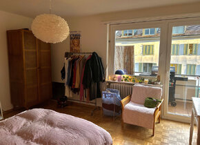 Helle 3 Zimmer-Wohnung zwischen Kreuzplatz und Römerhof