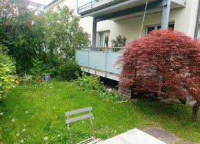 Charmante und sonnige 3.5Zi Wohnung mit eigenem Garten