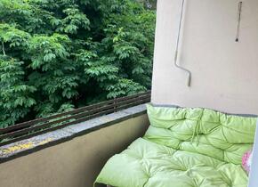 Grosses WG-Zimmer mit Balkon
